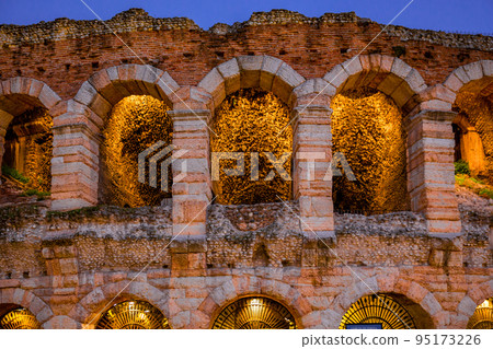 Verona Verona 95173226