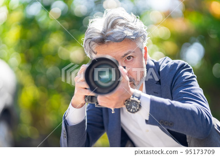 Cameraman ball bokeh Cameraman ball bokeh 95173709