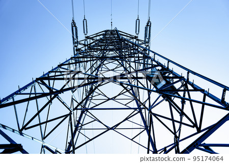 Steel tower that rises to the sky Steel tower that rises to the sky 95174064