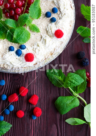 cake on a red background 95183087