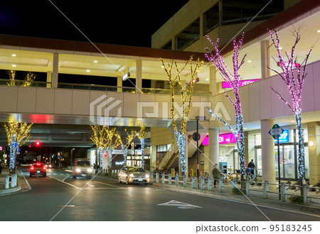 東京地鐵東西線明電站前的燈飾 95183245