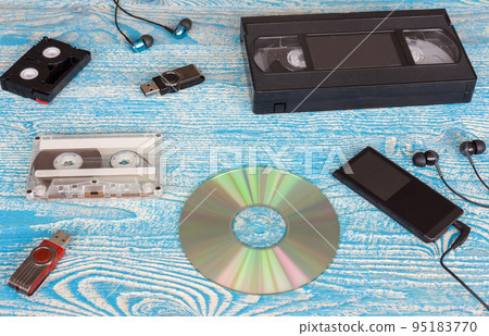 music player and cassettes 95183770