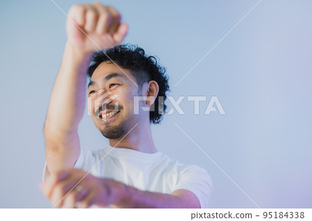 Bearded man Bearded man 95184338
