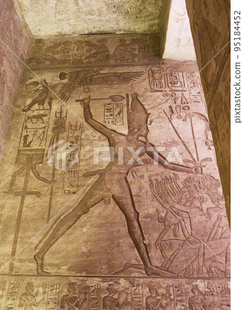 Abu Simbel, the Great Temple of Ramesses II, Egypt Abu Simbel, the Great Temple of Ramesses II, Egypt 95184452
