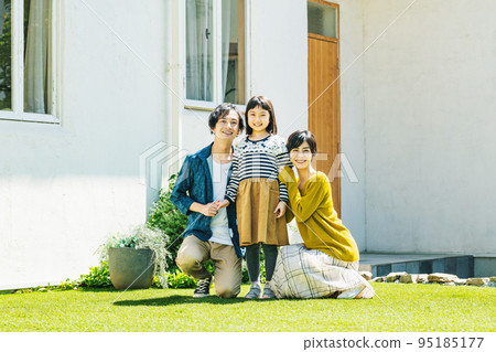 A family starting a new life in their own home 95185177