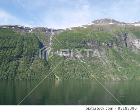 Magnificent fjords of Norway ⑳ - Stock Photo [95185390] - PIXTA