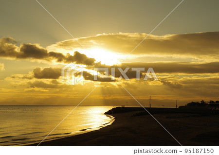 有明海的早晨和黃昏的光線 有明海的早晨和黃昏的光線 95187150
