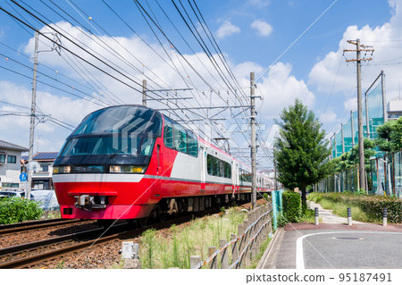 【名鐵犬山線】經過公園的特快列車 95187491