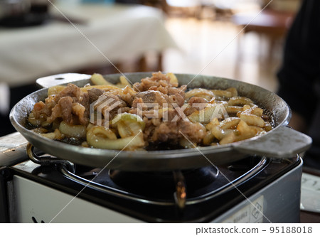 烤玫瑰,十和田湖的特產 烤玫瑰,十和田湖的特產 95188018