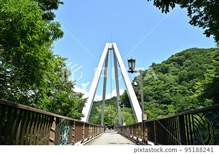 Hanetaki Bridge in Omama-cho, Midori City, Gunma Prefecture Hanetaki Bridge in Omama-cho, Midori City, Gunma Prefecture 95188241