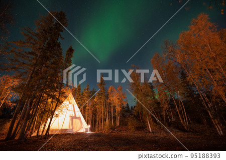 Yellowknife Aurora Village 95188393