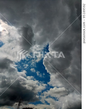 春雨雲 春雨雲 95189592