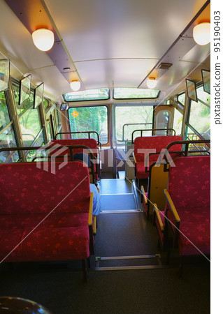Inside the Nose Electric Railway Myoken no Mori Cable Car (Kawanishi City, Hyogo Prefecture) 95190403