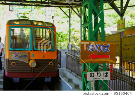 Nose Electric Railway Myoken no Mori Cable/Kurokawa Station (Kawanishi City, Hyogo Prefecture) Nose Electric Railway Myoken no Mori Cable/Kurokawa Station (Kawanishi City, Hyogo Prefecture) 95190404