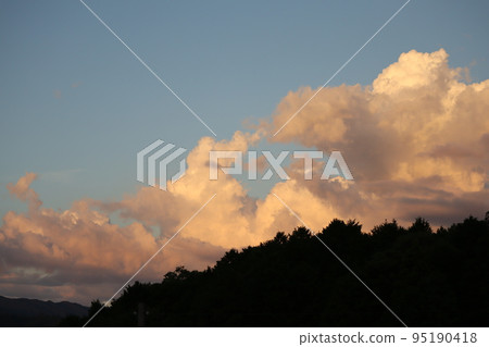 Dusk of summer Dusk of summer 95190418