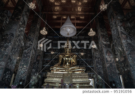 The golden buddha statue or Golden buddha image at Phra chettuphon wimon mangkhalaram ratchaworamahawihan temple. The golden buddha statue or Golden buddha image at Phra chettuphon wimon mangkhalaram ratchaworamahawihan temple. 95191056