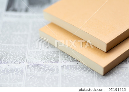 商業形象（英文報紙和書籍） 95191313