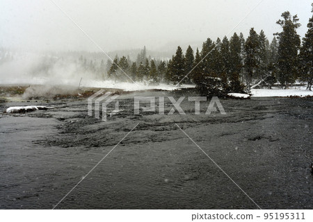 Yellowstone Winter Snow Madison River Yellowstone Winter Snow Madison River 95195311