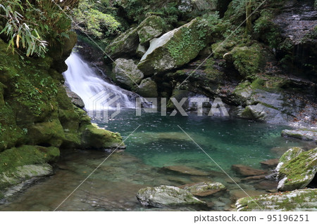 Jabuchi Falls 瀨戶川溪谷（高知縣土佐町） 95196251