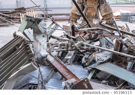 Warehouse demolition site Metal scrap Warehouse demolition site Metal scrap 95196313