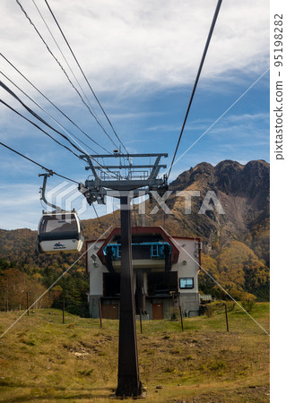 日光白根山索道三丁站和日光白根山 95198282