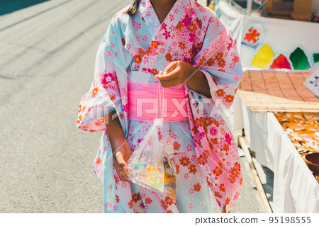 younger, person, girl 95198555