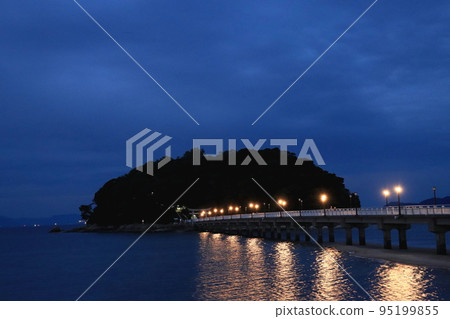 黎明時分的蒲郡市竹島公園 95199855