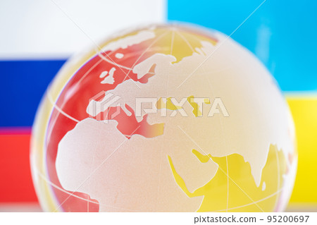 Globe, Ukrainian flag, Russian flag, Japan Globe, Ukrainian flag, Russian flag, Japan 95200697