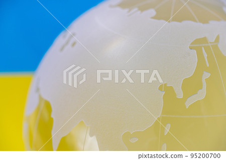 Globe, Ukrainian flag, Russian flag, Japan 95200700