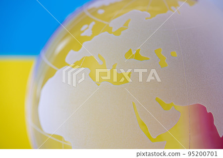 Globe, Ukrainian flag, Russian flag, Japan Globe, Ukrainian flag, Russian flag, Japan 95200701