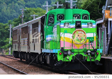 [JR北海道]富良野線美瑛站DE15柴油機車+510系列乘用車“富良野/美瑛Norocco” 95200831