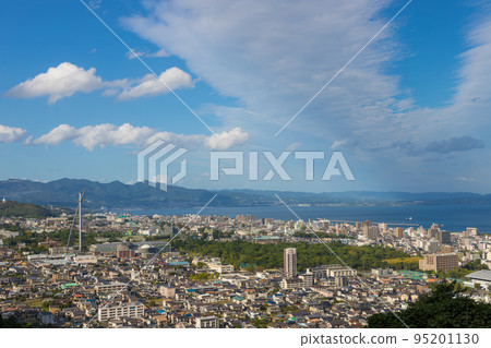 別府市的白天景色（大分縣別府市） 95201130