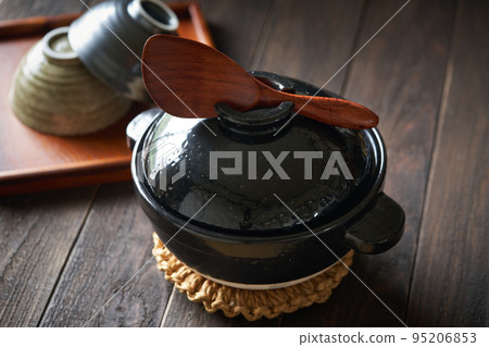 Rice cooking clay pot Rice cooking clay pot 95206853