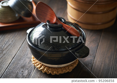 Rice cooking clay pot 95206858