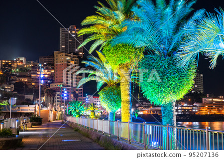 <<靜岡縣>>熱海陽光海灘夜景/度假區風景 <<靜岡縣>>熱海陽光海灘夜景/度假區風景 95207136