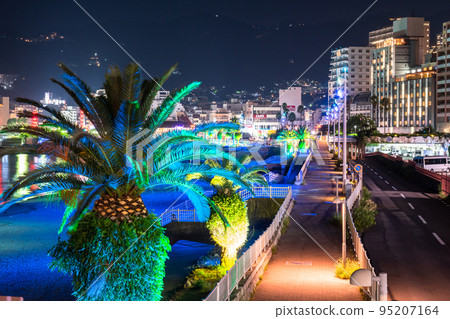 <<靜岡縣>>熱海陽光海灘夜景/度假區風景 95207164