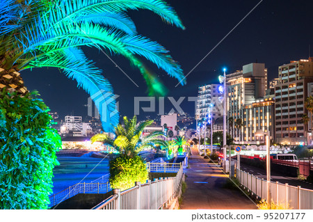 <<靜岡縣>>熱海陽光海灘夜景/度假區風景 95207177