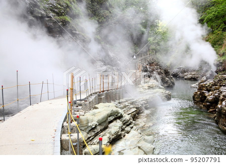 Oyasukyo Onsen in Yuzawa City, Akita Prefecture Oyasukyo Onsen in Yuzawa City, Akita Prefecture 95207791