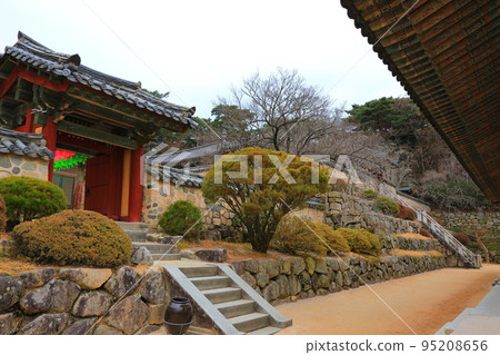 慶州佛國寺, 寺廟, 佛教, 和尚, 多寶塔, 佛國寶塔, 石塔, 韓屋, 慶州佛國寺, 寺廟, 佛教, 和尚, 多寶塔, 佛國寶塔, 石塔, 韓屋, 95208656