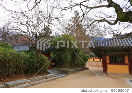 慶州佛國寺, 寺廟, 佛教, 和尚, 多寶塔, 佛國寶塔, 石塔, 韓屋, 95208697