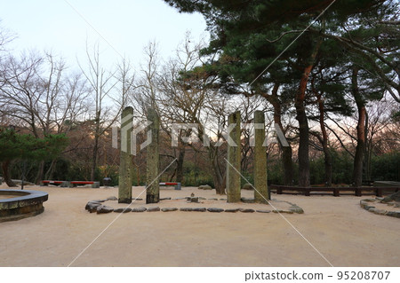 慶州佛國寺, 寺廟, 佛教, 和尚, 多寶塔, 佛國寶塔, 石塔, 韓屋, 95208707