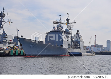 Ticonderoga-class guided missile cruiser CG-67 USS Shiloh Shiloh Ticonderoga-class guided missile cruiser CG-67 USS Shiloh Shiloh 95209710