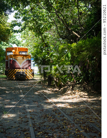 Taiwan sugar factory five points car front 95210621
