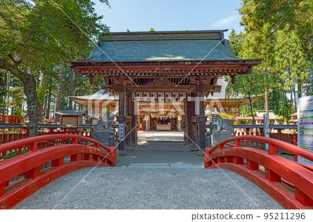 青森八戶串引八幡宮正門 95211296