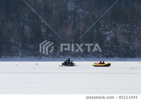 Hokkaido Shikaoi Lake Kotan 95211435