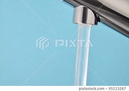 Water from faucet 95213267