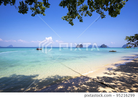 Beautiful views on the beach in Koh Ngai, Krabi Province, Thailand. 95216299