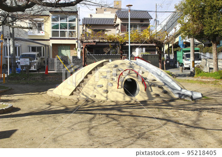 Higashihimeshima Park / 4-chome Himejima, Nishiyodogawa Ward, Osaka City, Osaka Prefecture 95218405