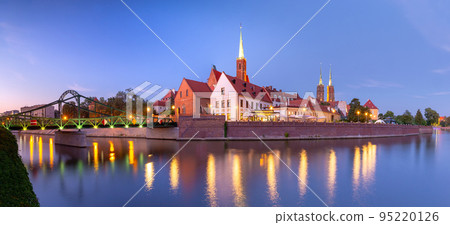 Old houses and towers on Tumski Island in Wroclaw. Old houses and towers on Tumski Island in Wroclaw. 95220126