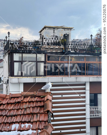 View on old beautiful Istanbul building with snow 95220876